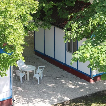 Tulipan Kamp alanı *