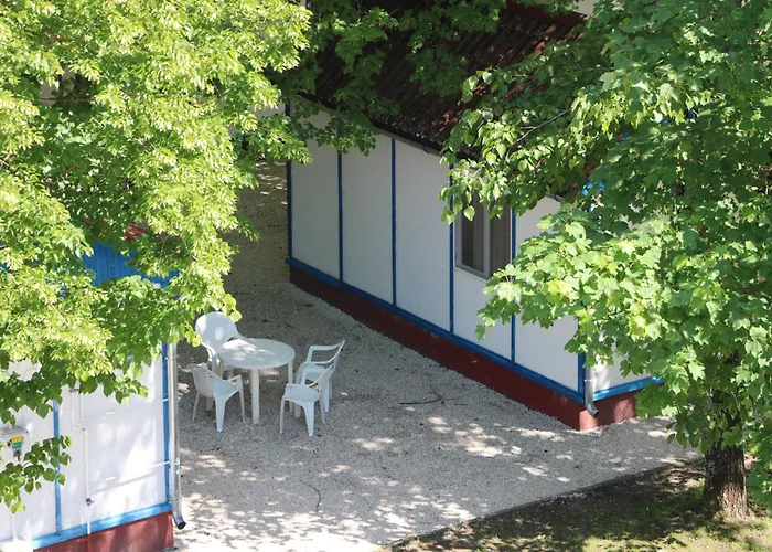 Tulipán Camping *